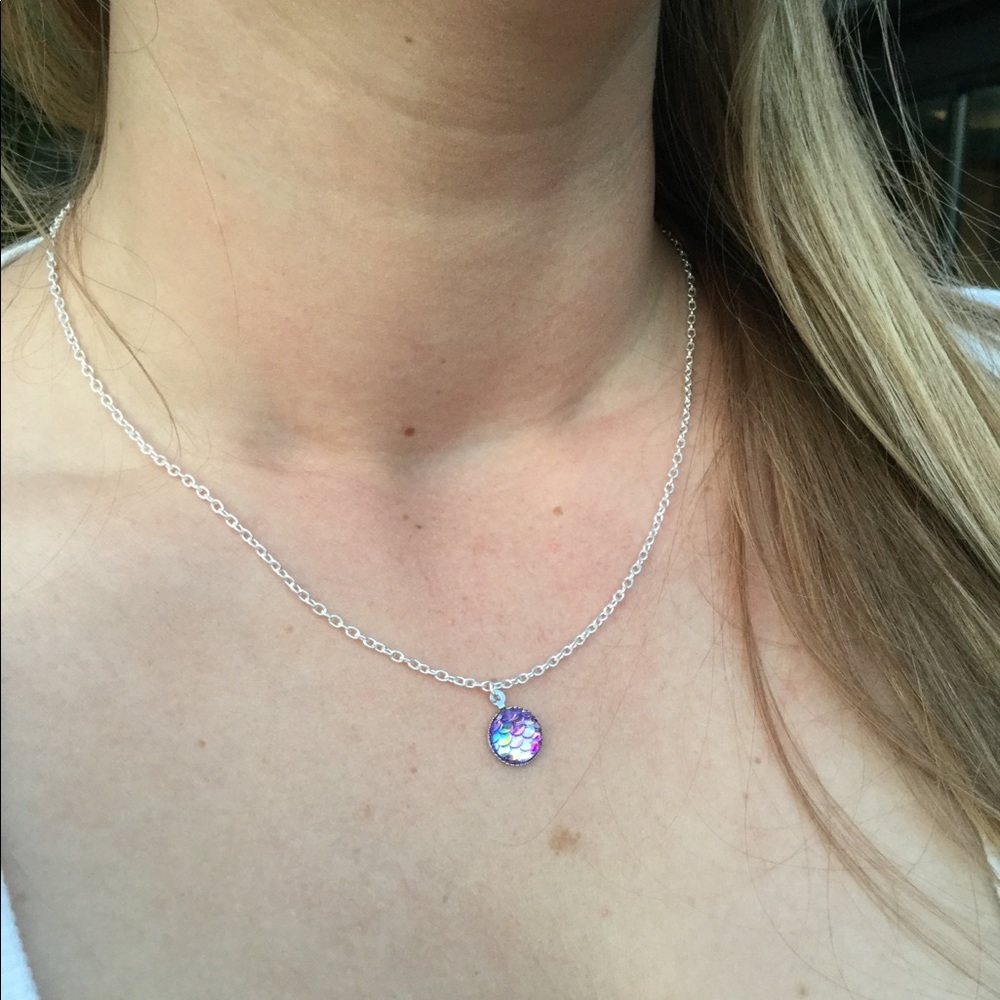 Mermaid Scale Pendant Necklace - Picture 3 of 7